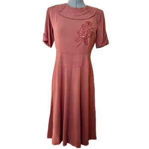 Vintage Late 30s Early 40s Dusty Rose Floral Embroidered Crepe Tea Dress, Sz 4/6
